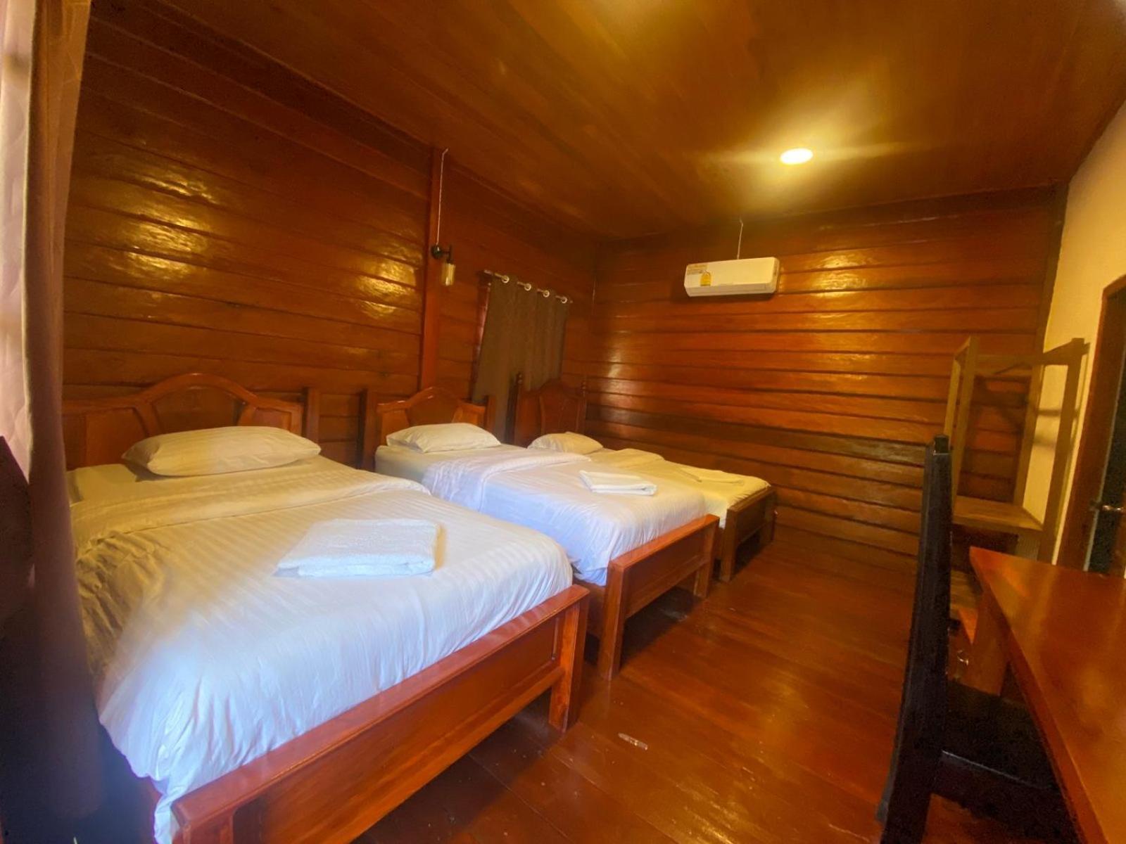 Letana Guesthouse Ban O Exterior photo